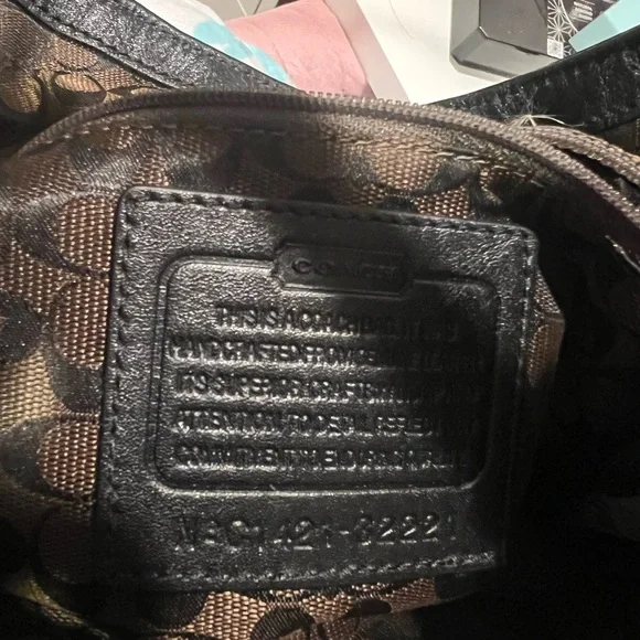 Coach Black Shoulder Bag - Picture 6 of 8